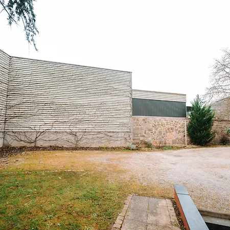 Grand Rez De Jardin