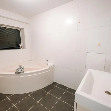 Grand Rez De Jardin Apartamento *