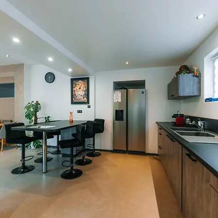 Appartement Grand Rez De Jardin